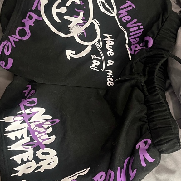 SOLD!! Graphic SweatShorts From SHEIN! - Picture 4 of 4